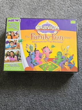 Cranium The Family Fun Game - Purple & Yellow Box